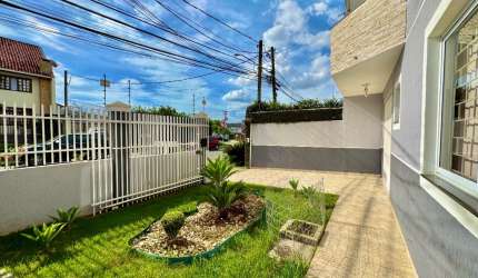 SOBRADO COM 5 QUARTOS NO CENTRO DE PINHAIS