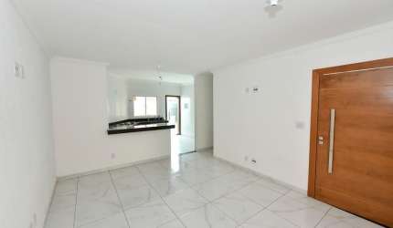 Linda casa reformada no Bairro Europa - Venda Nova