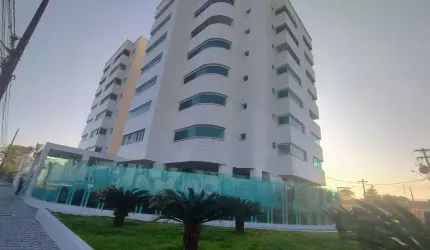 Lindo apartamento frente ao mar, varanda gourmet