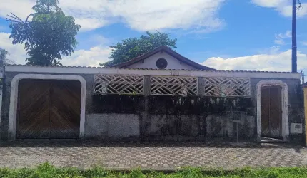 Casa térrea isolada lado praia, Mongaguá