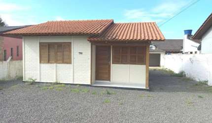 ÓTIMA OPORTUNIDADE CASA  À VENDA EM BALNEÁRIO ARROIO DO SILVA 