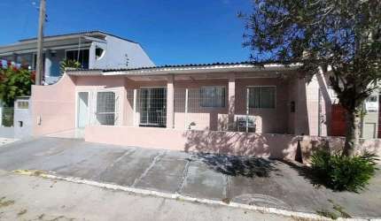 ÓTIMA OPORTUNIDADE CASA  À VENDA EM BALNEÁRIO ARROIO DO SILVA 