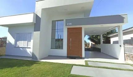 CASA  DE ALTO PADRAO À VENDA EM BALNEÁRIO ARROIO DO SILVA 