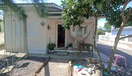 ÓTIMA OPORTUNIDADE CASA  À VENDA EM BALNEÁRIO ARROIO DO SILVA 