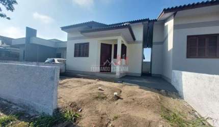 ÓTIMA OPORTUNIDADE CASA  À VENDA EM ARARANGUA 