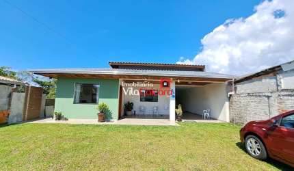 Casa com amplo terreno em Matinhos