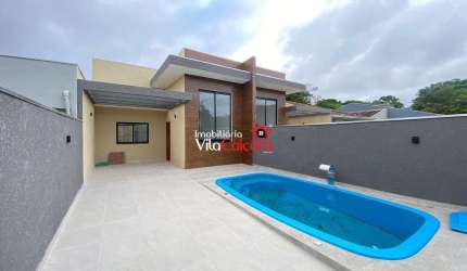 Casa nova com 3 quartos próximo do mar em Matinhos