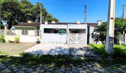 Casa proximo ao mar em Pontal do Parana