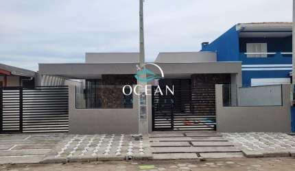 Casa com piscina 200m do mar Pontal do Paraná
