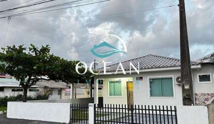 Casa quadra do mar em Matinhos