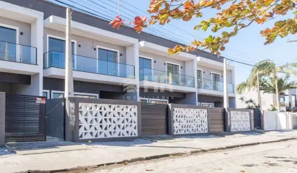 Casa com 3 quartos à venda na Avenida Paranaguá, 3150, Praia Grande, Matinhos, 100 m2 por R$ 720.000