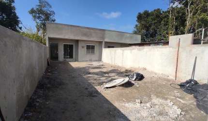 Casa com 3 quartos à venda na Rua 15, Saint Etiene, Matinhos, 57 m2 por R$ 255.000