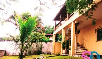 Prédio com 4 apartamentos, mais 1 terreno com 500 m², no Sumidouro, em Ubatuba.