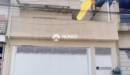BELISSIMO SOBRADO BEM LOCALIZADO !!