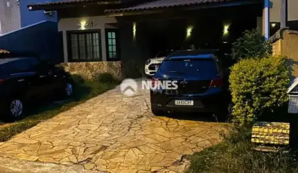 Casa à Venda no Condomínio Nova Paulista  385 m²