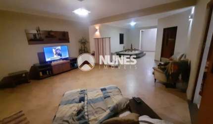 Sobrado  com 4 suítes no Mutinga