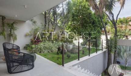 Casa em Belvedere - Belo Horizonte, MG