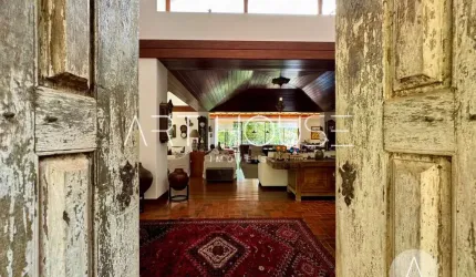 Casa de Condomínio em Residencial Europa  -  Nova Lima