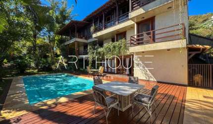 Casa em Belvedere  -  Belo Horizonte