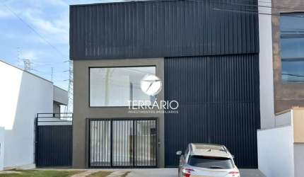 Galpão à venda no São Lucas em Varginha com 230m² de área construída.