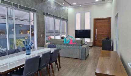 Casa térrea com 3 dormitórios localizada no condomínio Buona Vita.