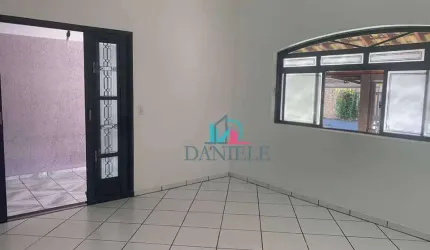 Casa com 4 dormitórios à venda, 228 m² por R$ 360.000,00 - Jardim Eliana - Araraquara/SP