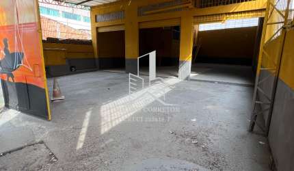 VENDO GALPÃO DE 300m - Campo Limpo ao lado do terminal.