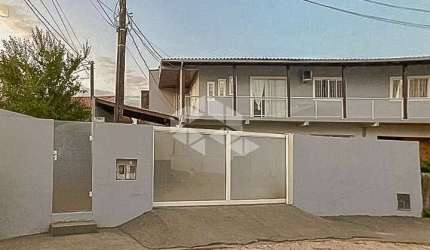 Casa de 2 dormitórios  em Palhoça