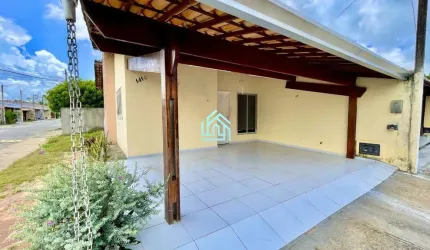 Casa em condomínio fechado com 2 quartos para alugar na Francisco de Assis de Oliveira, 50, Liberdade, Parnamirim por R$ 1.570