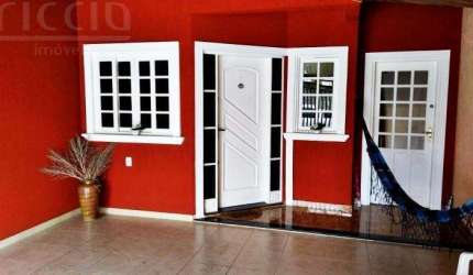 Casa com 3 dormitórios à venda, 162 m² por R$ 745.000,00 - Jardim das Indústrias - São José dos Campos/SP