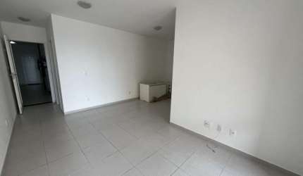 Excelente Apartamento de 2 quartos sendo um suíte, no Maxximo Resort, 75 m² ampla sala dois ambientes com sacada,