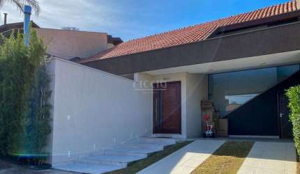 Casa no Urbanova - Térrea com mezanino - Condomínio no Recanto da Serra 3 Suítes (1 Americana) 180 m² de Construção