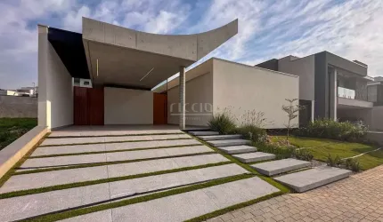 Casa Térrea Contemporânea à venda Cond. Monte Carlo Urbanova SJC - PRONTA PARA MORAR!  3 SUÍTES, 451 m² terreno e 239 m² de Constr.