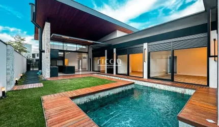 Casa térrea e venda no Jardim do Golfe 1 - 620m2 terreno - 4 suítes - escritório - 4 vagas
