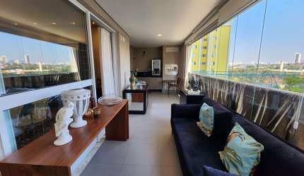 Apartamento no Celebrity Vila Ema com 147m²