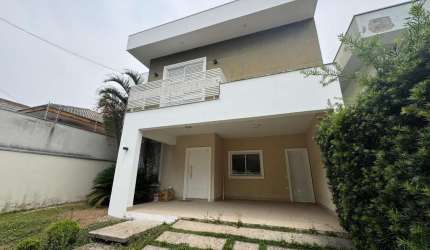 Casa espaçosa à venda no Villa Branca em Jacareí