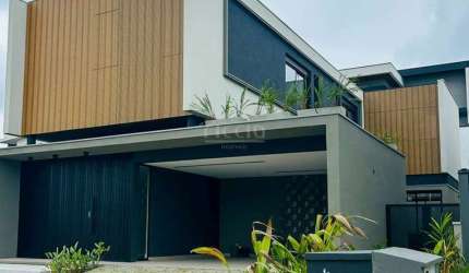 Casa à venda no Urbanova em SJC - Excelente Sobrado no Cond. Alphaville 2 - 4 SUÍTES - 390 m² de A.C e 450 m² de Terreno