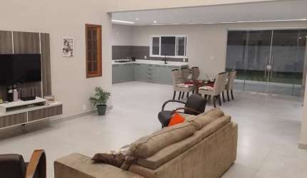 Ótima Casa em Condomínio Ecopark Bourbon Caçapava