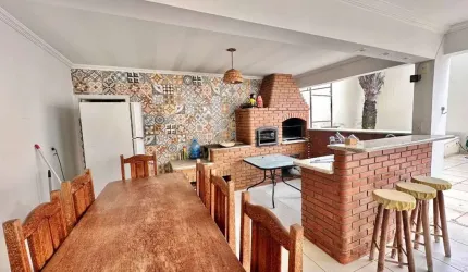 Casa em Condomínio com 3 suítes no Jardim América em São José dos Campos
