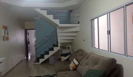 Sobrado com 3 dormitórios no Vista Linda em São José dos Campos