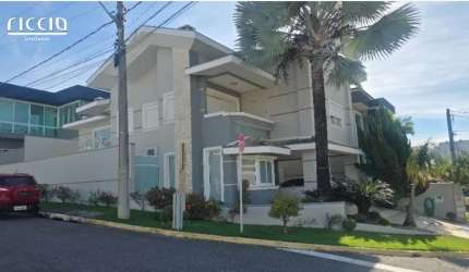 Casa em Condomínio Quintas Villa Branca