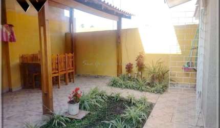 Casa com 3 quartos à venda na Rua Sevilha, Santa Terezinha, Colombo, 50 m2 por R$ 350.000