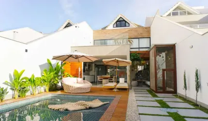 Casa com 5 suítes à venda, 300 m² por R$ 4.600.000 - Barra da Tijuca - Rio de Janeiro/RJ