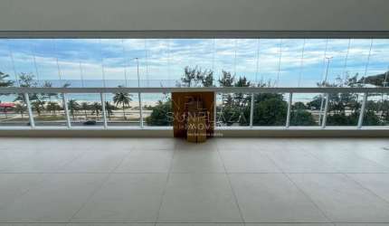 Apartamento frontal com vista mar à venda no condomínio Oceana Waterfront - Recreio dos Bandeirantes.