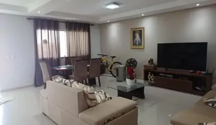 Casa 4 Quartos (Regularizada)