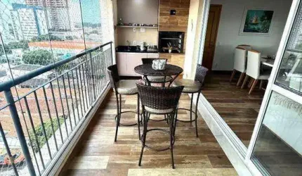 Apartamento amplo, com 03 suítes, localização privilegiada.