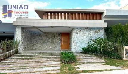 Casa Nova em condomínio Fechado, projeto diferenciado, 03 suítes, piscina