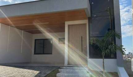 Casa à Venda - Cond. Helena Maria - Wanel Ville