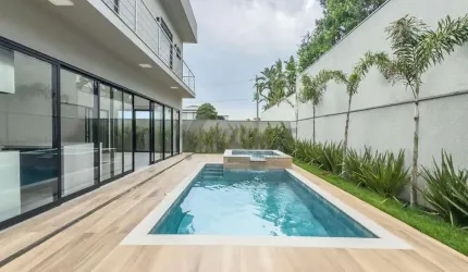 Casa em condomínio fechado com 4 quartos à venda na Rua Sérgio Bortolotto, 100, Loteamento Parque dos Alecrins, Campinas, 333 m2 por R$ 3.080.000
