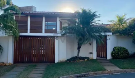 Casa com 3 quartos à venda na Esmeralda, 55, Parque São Quirino, Campinas, 309 m2 por R$ 1.500.000